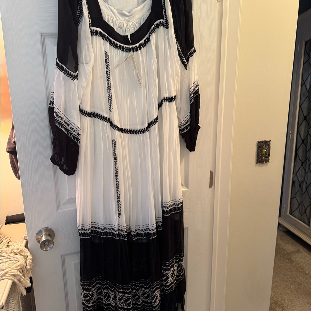 Anthropologie Black and White Long Sleeve Dress